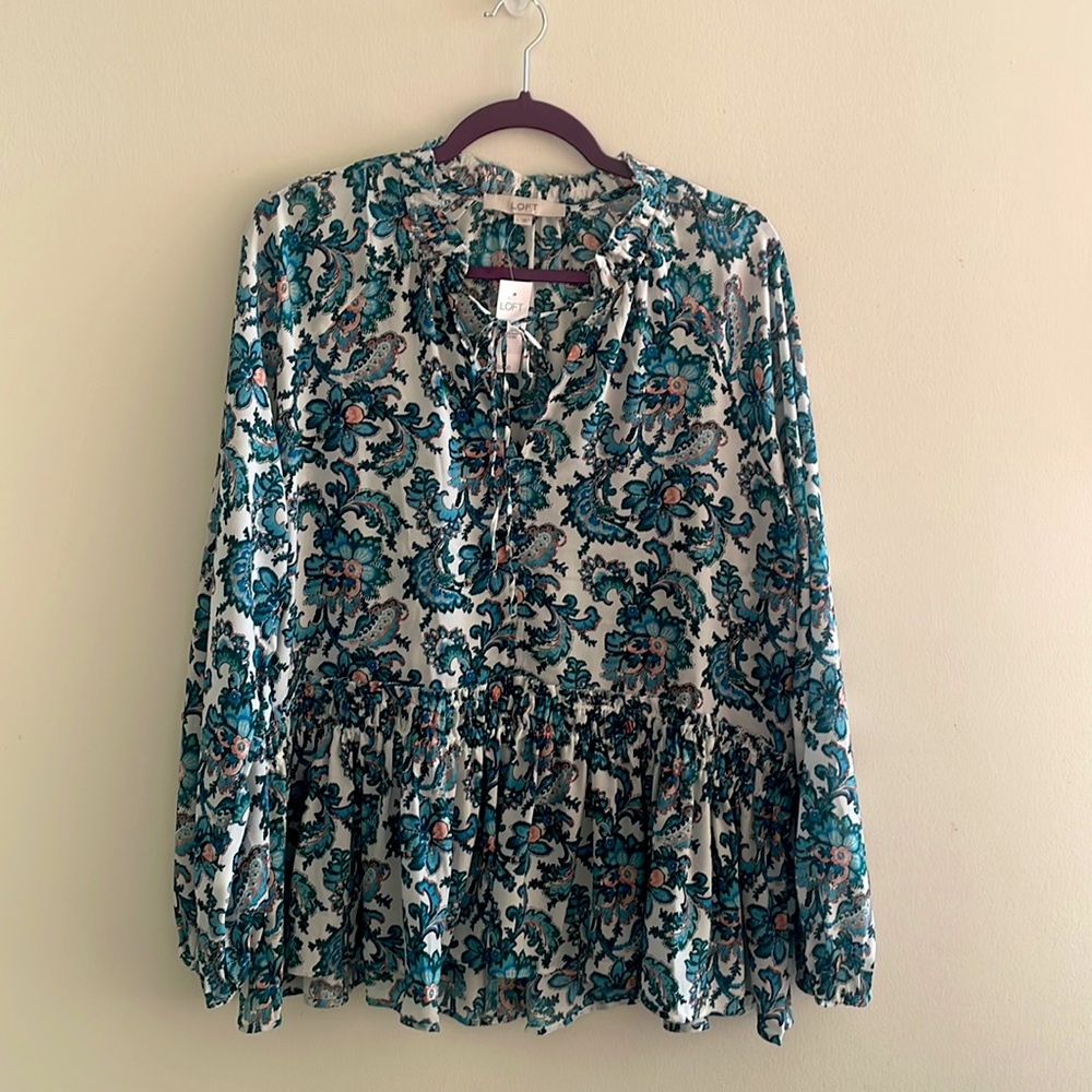 LOFT Blue & White Paisley Peplum Top Size Large